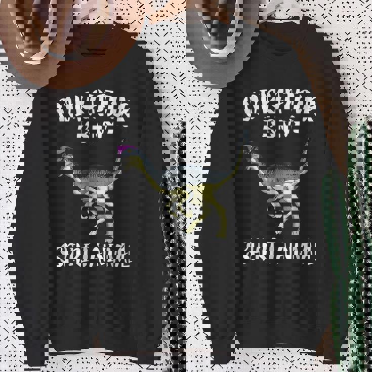 オビラプトルは俺の精霊動物恐竜好き スウェットシャツ 年配の女性への贈り物