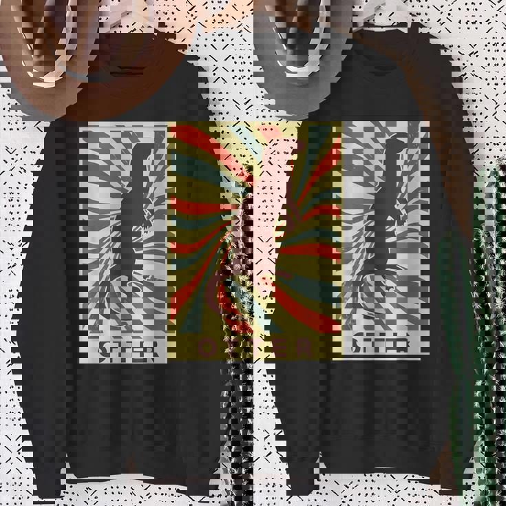 カワウソ 動物 レトロ ヴィンテージ カワウソ スウェットシャツ 年配の女性への贈り物