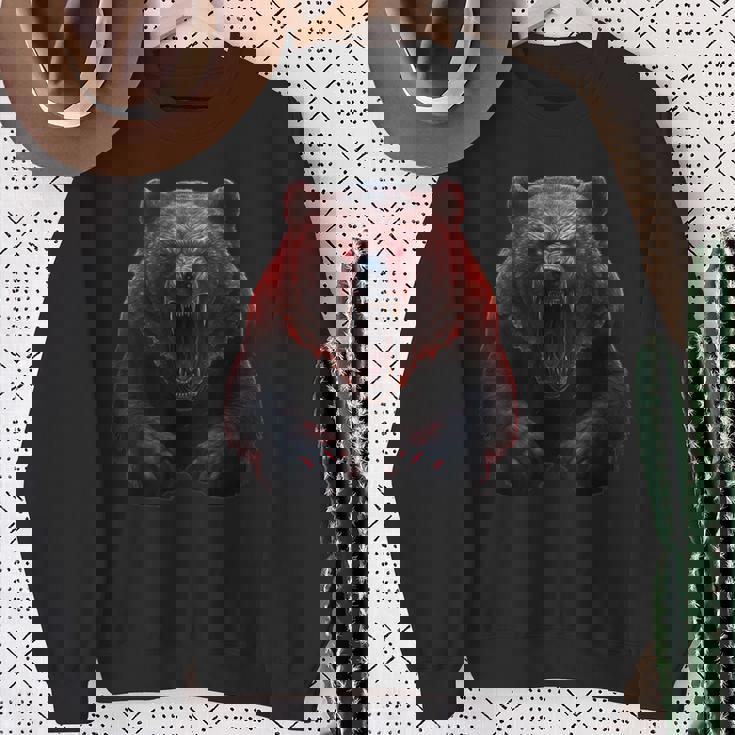 クマ、怒ったグリズリーベア、危険なホラーベア スウェットシャツ 年配の女性への贈り物