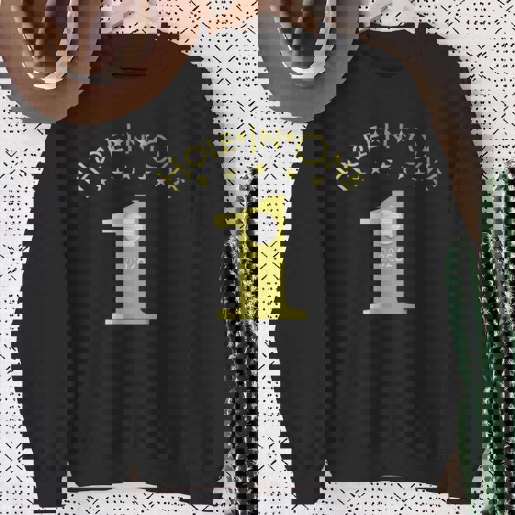 ゴルファーのためのゴルフホールインワン2026スポーツテーマゴルフデザイン Hole In One 2026 スウェットシャツ 年配の女性への贈り物