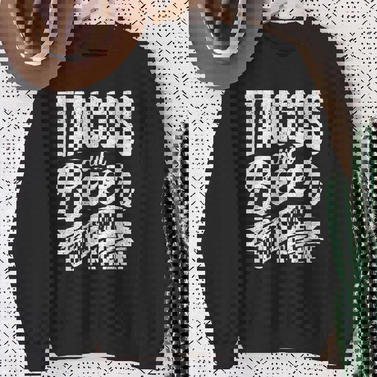 タコス ビール なぜここにいるのか パブ シンコ・デ・マヨ メキシコを飲む スウェットシャツ 年配の女性への贈り物