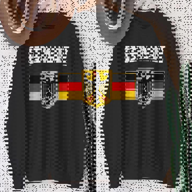 ドイツの国旗 ドイツの国章 長袖tシャツ スウェットシャツ 年配の女性への贈り物