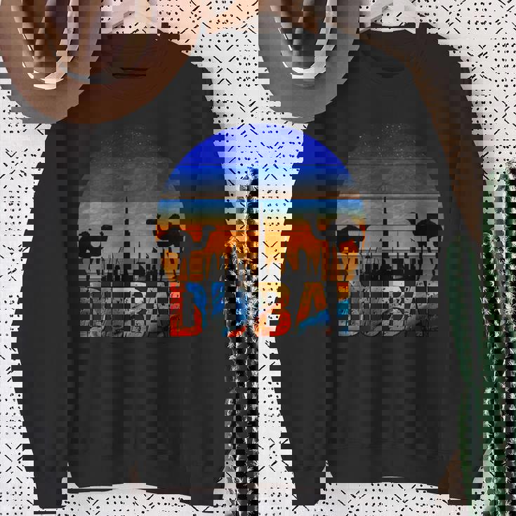 ドバイ ブルジュ ハリファ ヴィンテージ Uae ドバイ アラビア キャメル お土産 長袖tシャツ スウェットシャツ 年配の女性への贈り物