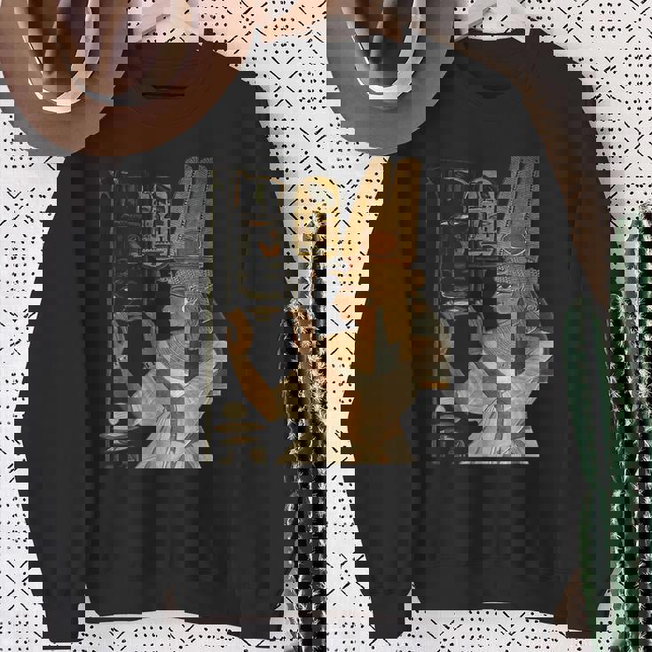 ネフェルタリ女王 古いエジプトファラオ家族 誕生日 クリスマスギフト スウェットシャツ 年配の女性への贈り物