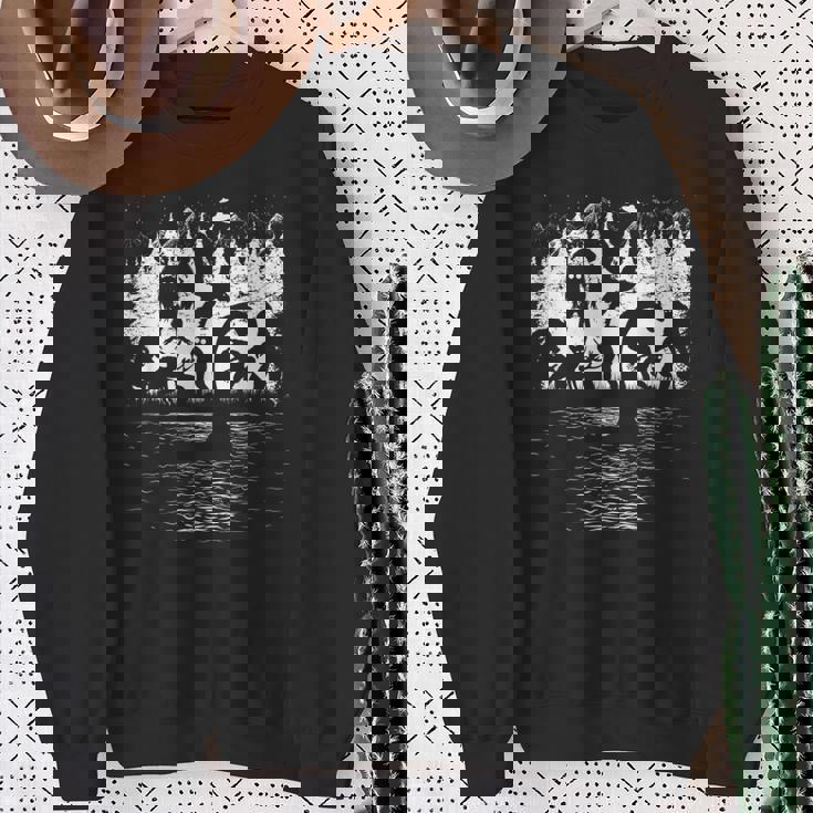 ビッグフット ネス湖 モンスター モスマン エイリアン その他 面白い クリプティッド スウェットシャツ 年配の女性への贈り物