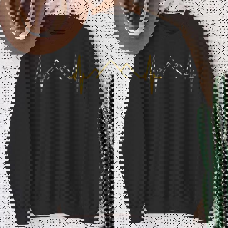 ピラミッドスカイライン ハートビート エジプト 愛 カイロ ギザ ピラミッド スウェットシャツ 年配の女性への贈り物