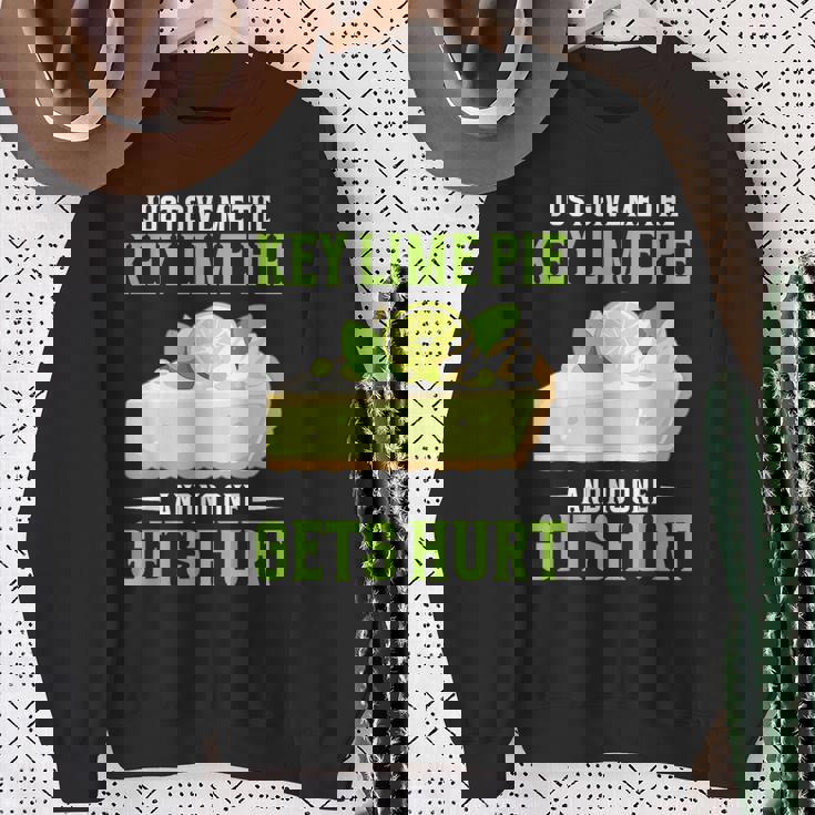 ベーカリーパイ デザート Give Me Baker Food Lover Key ライムパイ スウェットシャツ 年配の女性への贈り物