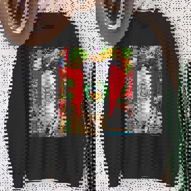 ペルー ペルー国旗 ペルーのルーツ ペルーの遺産 誇り高きペルー人 ペルーの誇り スウェットシャツ 年配の女性への贈り物