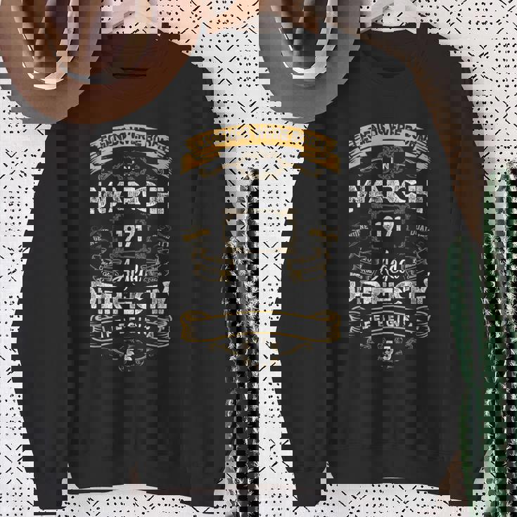 レトロな55歳の誕生日の伝説は1971年3月に誕生しました。 スウェットシャツ 年配の女性への贈り物