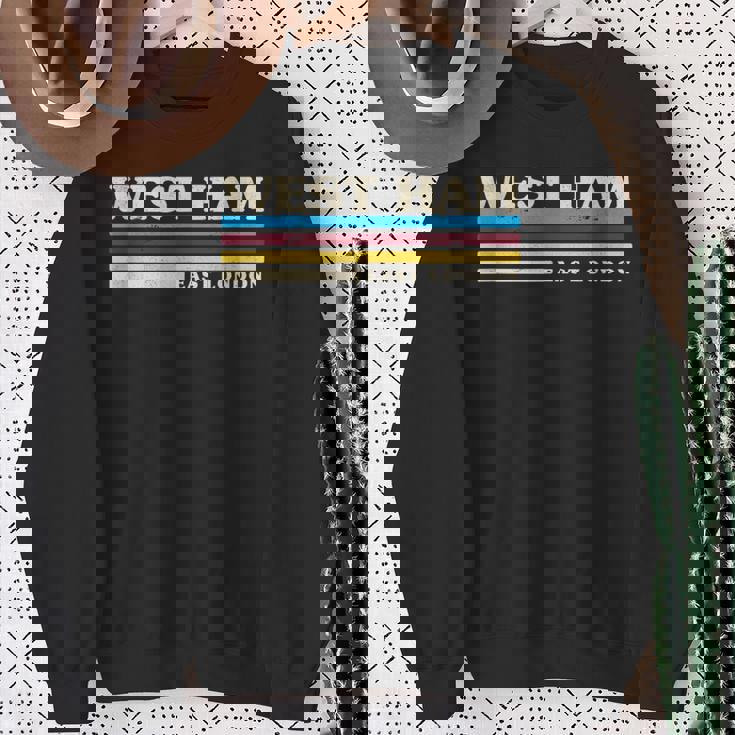 レトロストライプ ウエストハム スウェットシャツ 年配の女性への贈り物