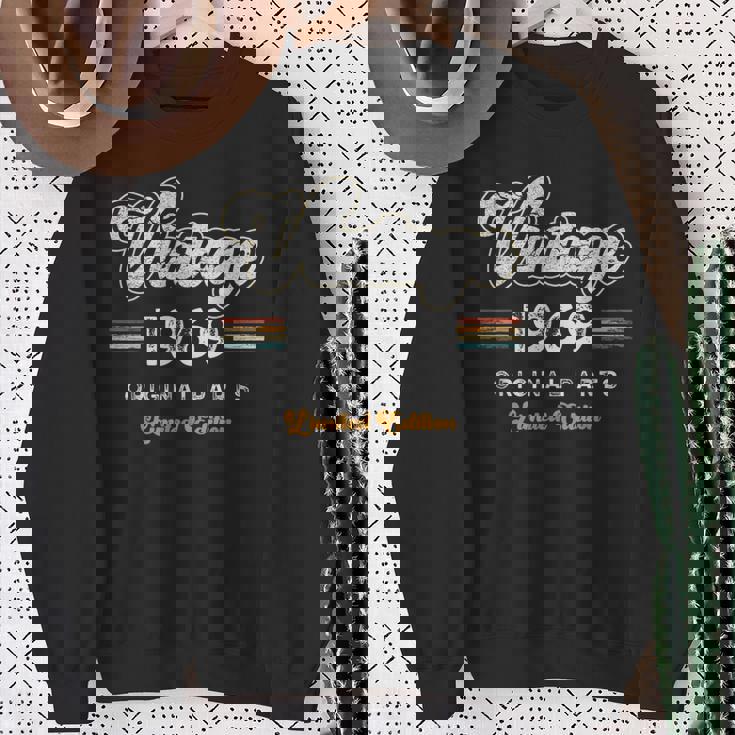 ヴィンテージ 1969 オリジナル・パーツ 限定版 57歳の誕生日 スウェットシャツ 年配の女性への贈り物