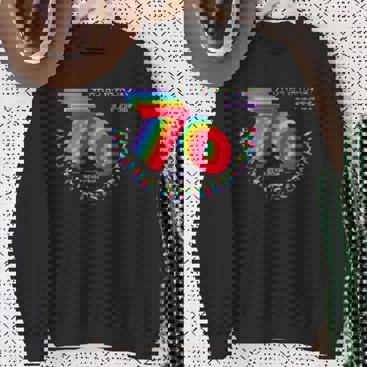 古希 同窓会 70歳 アラ古希 70歳誕生日 古希祝い 長寿 七色 70古希の集まり レインボーカラー 虹色 長袖tシャツ スウェットシャツ 年配の女性への贈り物