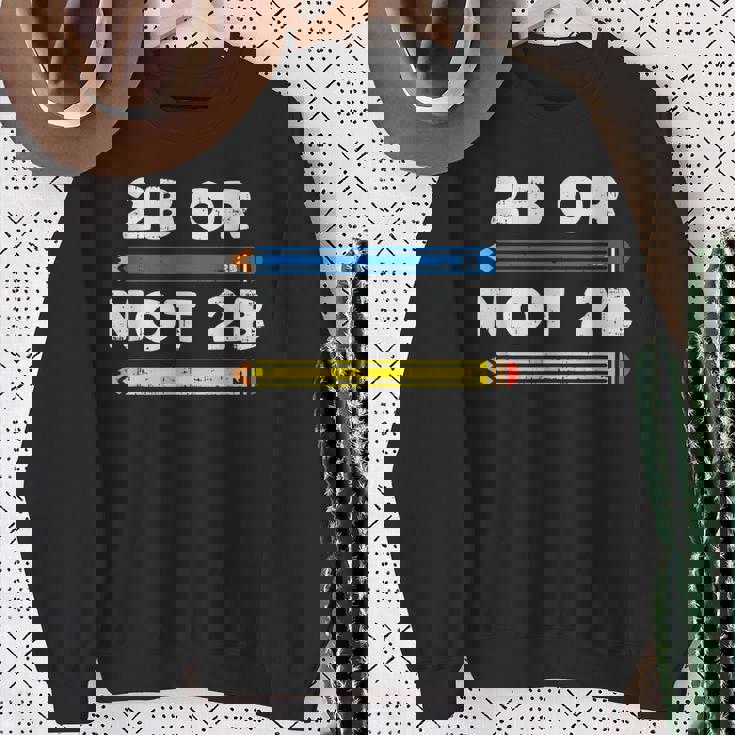 愉快なシェイクスピアの引用句、文学、2Bまたはnot 2B スウェットシャツ 年配の女性への贈り物