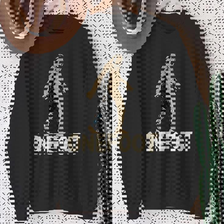 泥足切断者の冗談 脚切断者のための義足デザイン スウェットシャツ 年配の女性への贈り物