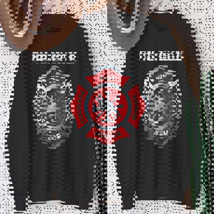 消防士 Ems 消防救助 スウェットシャツ 年配の女性への贈り物