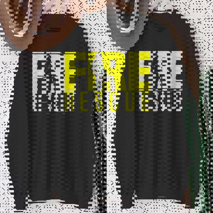 消防救助部 消防士 消防士 制服 スウェットシャツ 年配の女性への贈り物