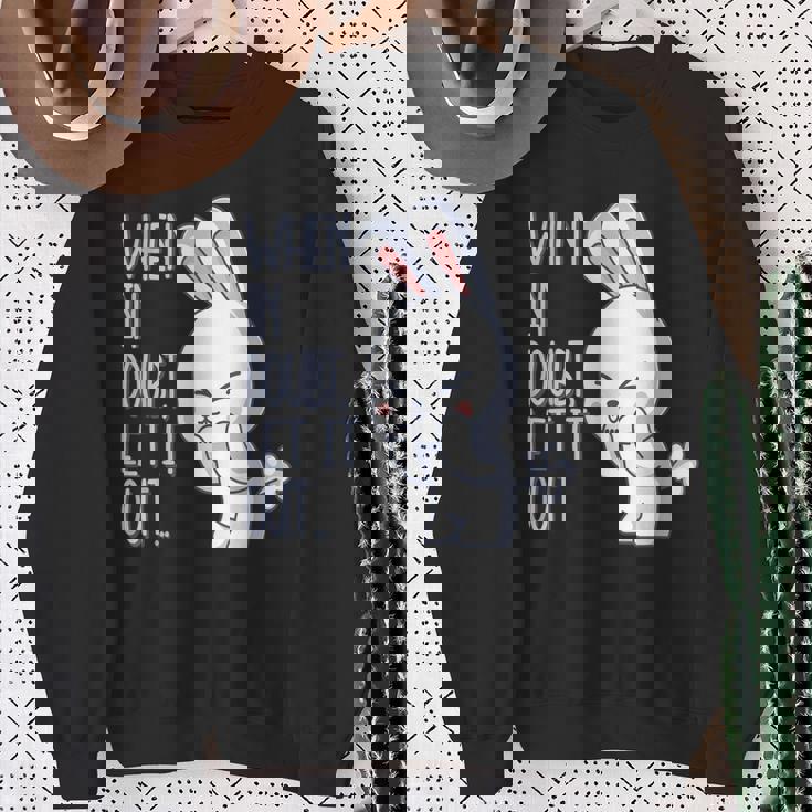 疑わしいとき おなら 出す おもしろい おなら かわいい ウサギ おなら スウェットシャツ 年配の女性への贈り物