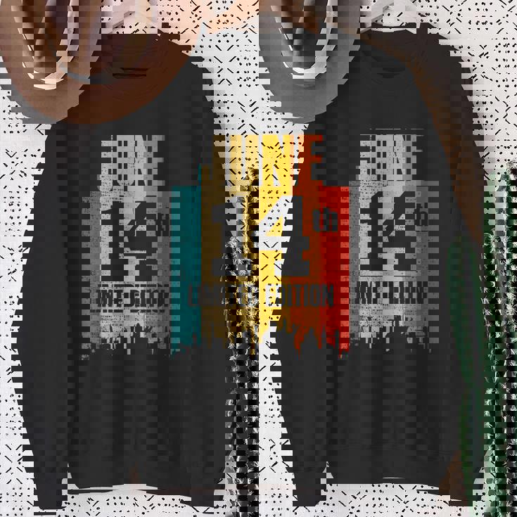 誕生日 6 月 14 日 レトロ ヴィンテージ スウェットシャツ 年配の女性への贈り物