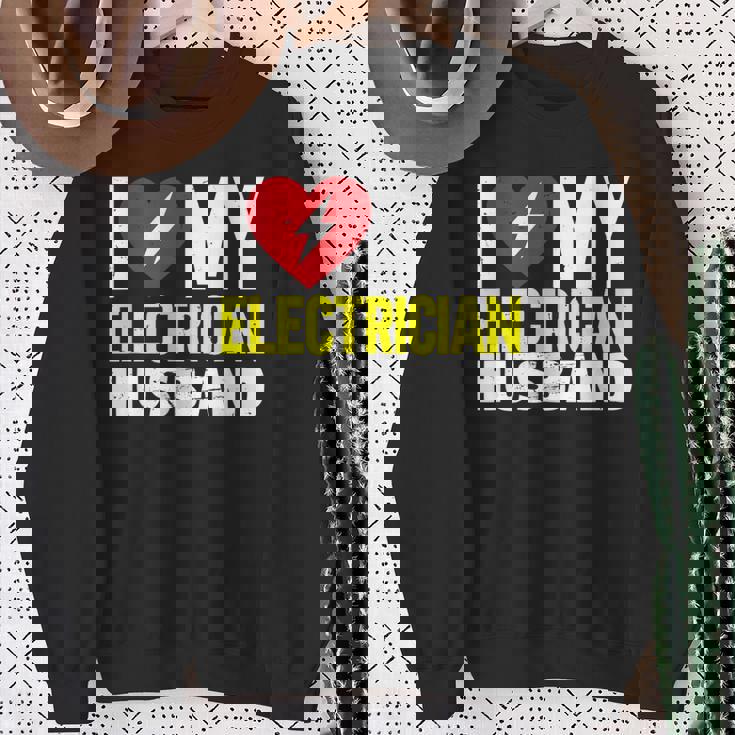 電気技師の夫が大好き スウェットシャツ 年配の女性への贈り物