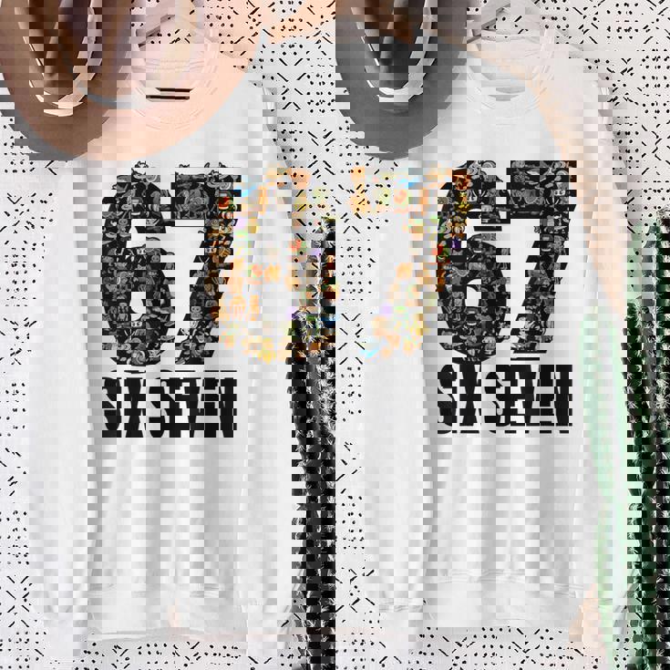 67 シックスセブン イタリアンブレインロットジェネレーションアルファスラングミーム スウェットシャツ 年配の女性への贈り物