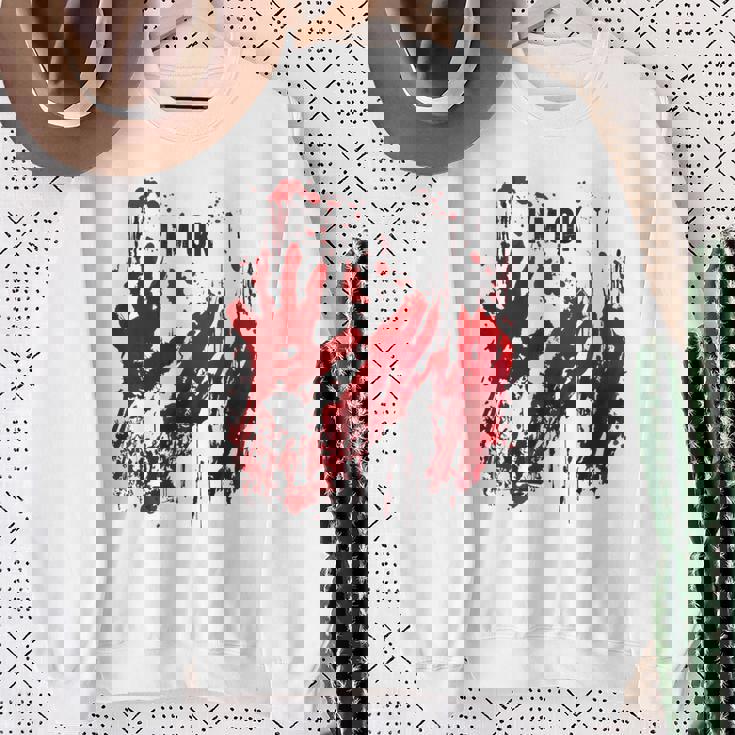 I'm Ok シャツ 血まみれ シャツ 手 血のはね 血 ステンド スウェットシャツ 年配の女性への贈り物