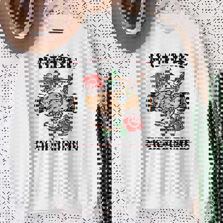 No More Fake Friends 伝統的なタトゥーインク オールドスクール エッジー スウェットシャツ 年配の女性への贈り物