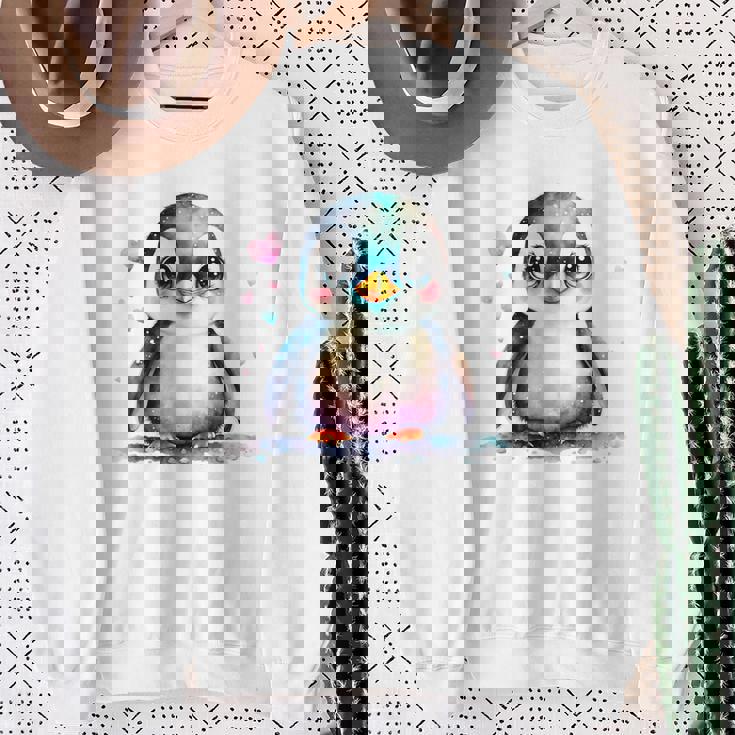 ちょっと可愛い赤ちゃんペンギンの鳥とハートのペンギン。 スウェットシャツ 年配の女性への贈り物