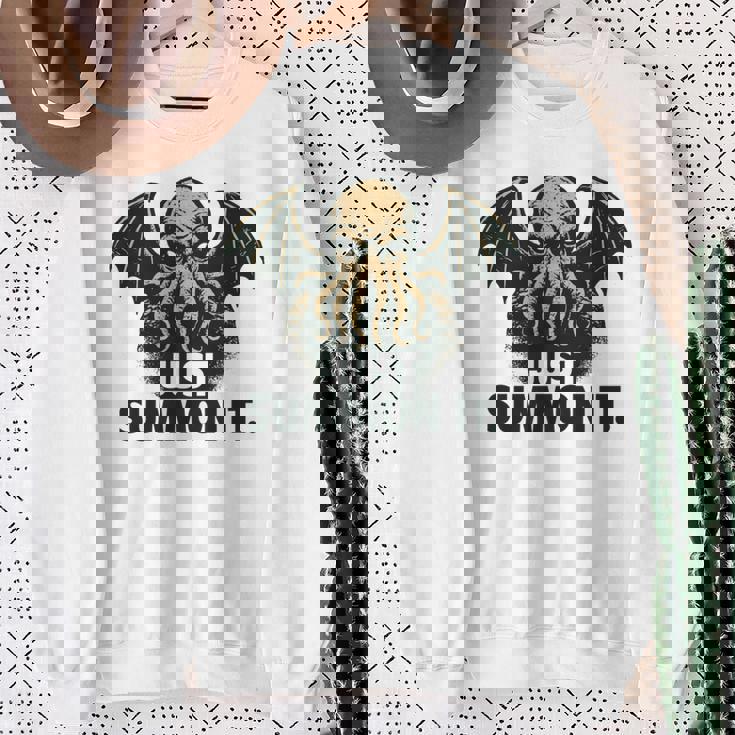 クトゥルフ、ただ召喚するだけ、面白い宇宙ホラークトゥルフカルト。 長袖tシャツ スウェットシャツ 年配の女性への贈り物