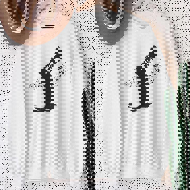 トランペット奏者猫 スウェットシャツ 年配の女性への贈り物