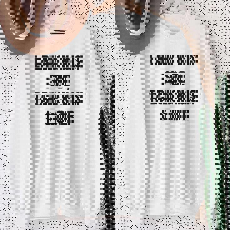 ヴィンテージの退職英語教師、面白い英語教師 スウェットシャツ 年配の女性への贈り物