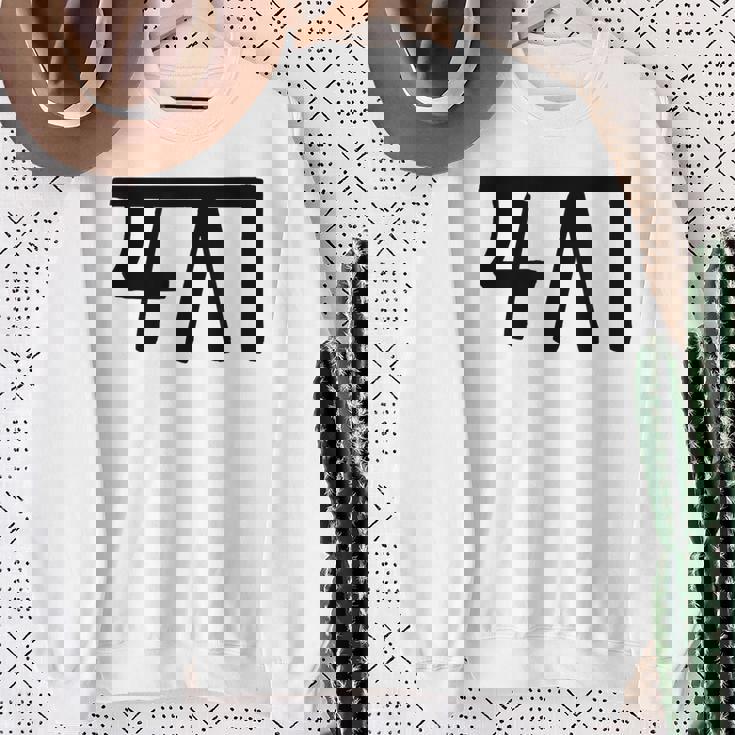 龍体文字【く】効果：金運up。手書き 筆文字 開運グッズ 運気アップ 縁起物 お守り ラッキー スピリチュアル スウェットシャツ 年配の女性への贈り物