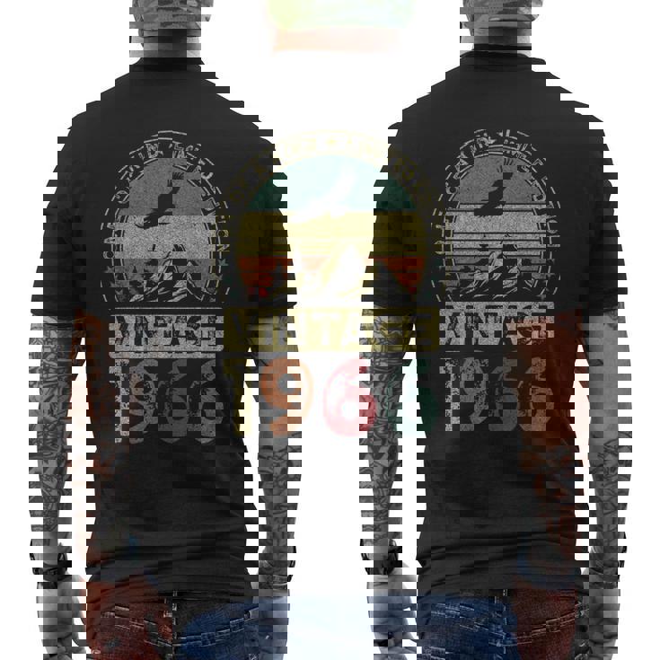 1966年ヴィンテージ、限定版、60歳の誕生日、60歳 メンズTシャツ バックプリント