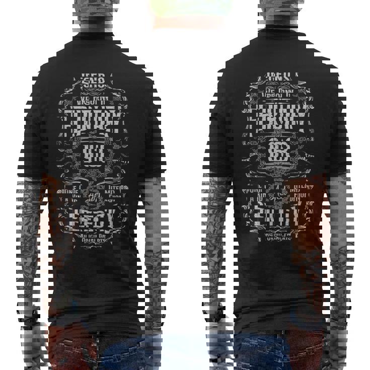 56歳の誕生日の伝説は1968年2月に生まれました メンズTシャツ バックプリント