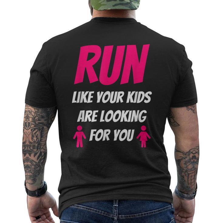 Family New Dad Run Commeios Enfantsous Cherchaient T-shirt imprimé au dos