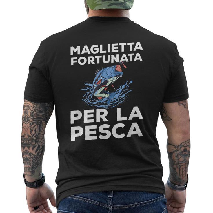Regalo Pesca Fortunata Per La Pesca Per Pescatore T-shirt da uomo con stampa posteriore