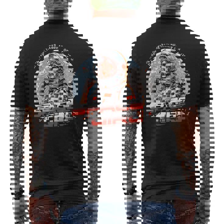 Sf宇宙少女ディフェンダー・オブ・ザ・スターズ・レディ・フォー・アクション。 メンズTシャツ バックプリント