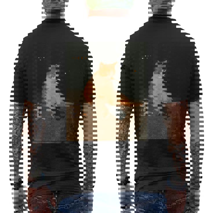 おもしろタバコ 子猫 喫煙 バカ ミーム ブレイン メンズTシャツ バックプリント