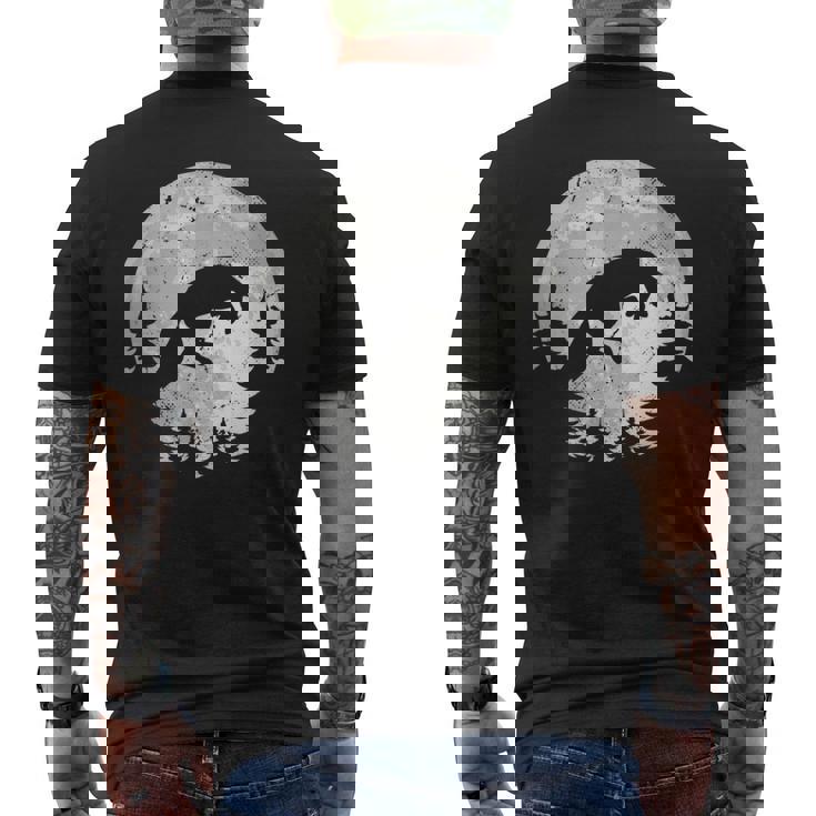 きつね 北海道 ムーンフォックスジャンプ 動物の自然を探している メンズTシャツ バックプリント