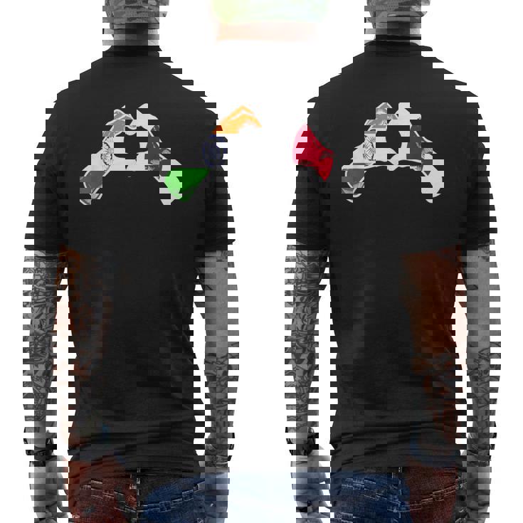 インド日本国旗 インド日本ハート メンズTシャツ バックプリント