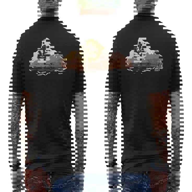 ジョシュア レトロ ボルダー ツリー ファニー ロック クライミング メンズTシャツ バックプリント