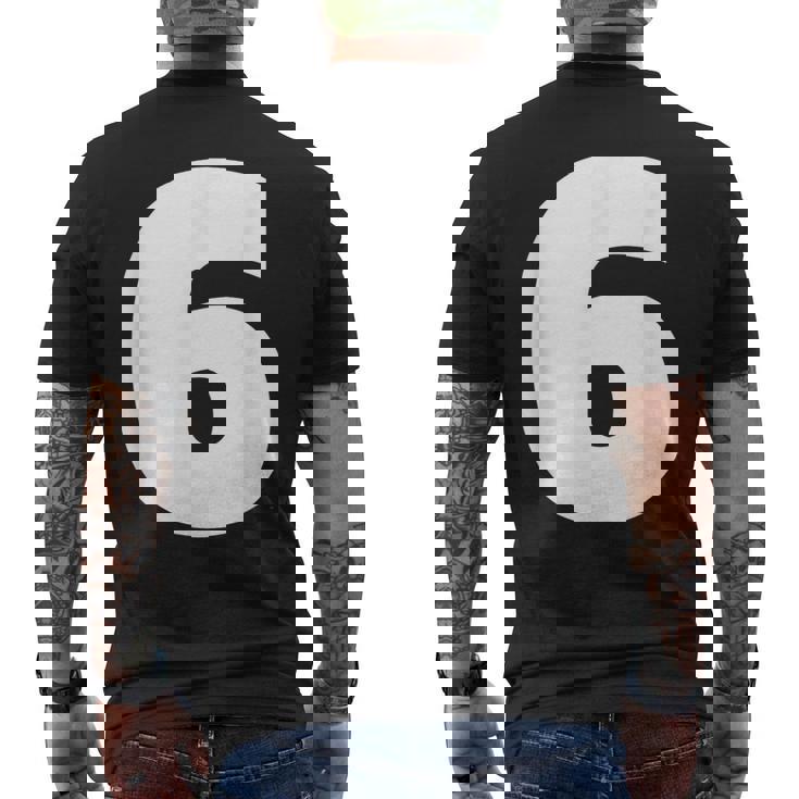 タイポグラフィ 太字表示 6番 数字 6 メンズTシャツ バックプリント