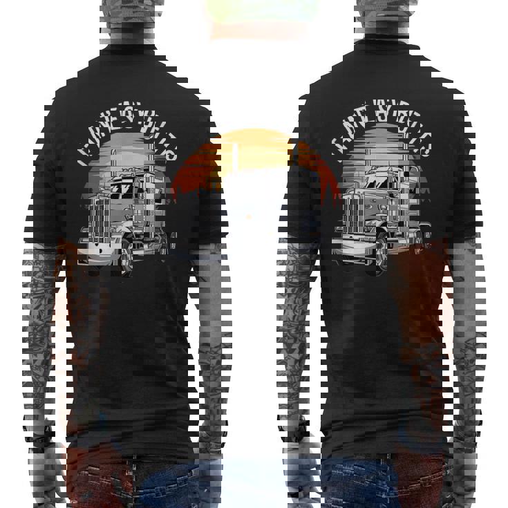 トラッカー・イズ・ファン・ケンワース・イット メンズTシャツ バックプリント