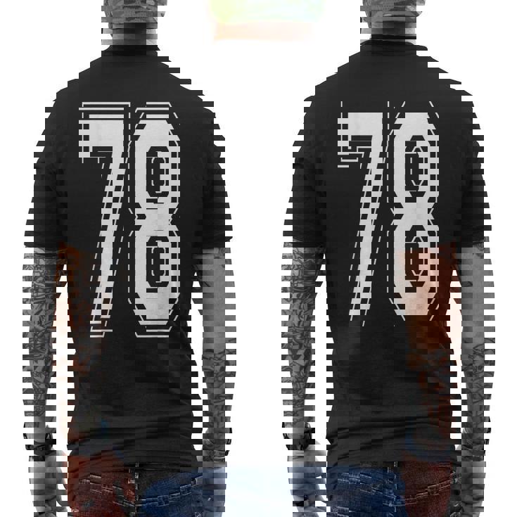 ナンバー78 バーシティスタイル ボールド スポーツ 誕生日 ジャージ メンズTシャツ バックプリント