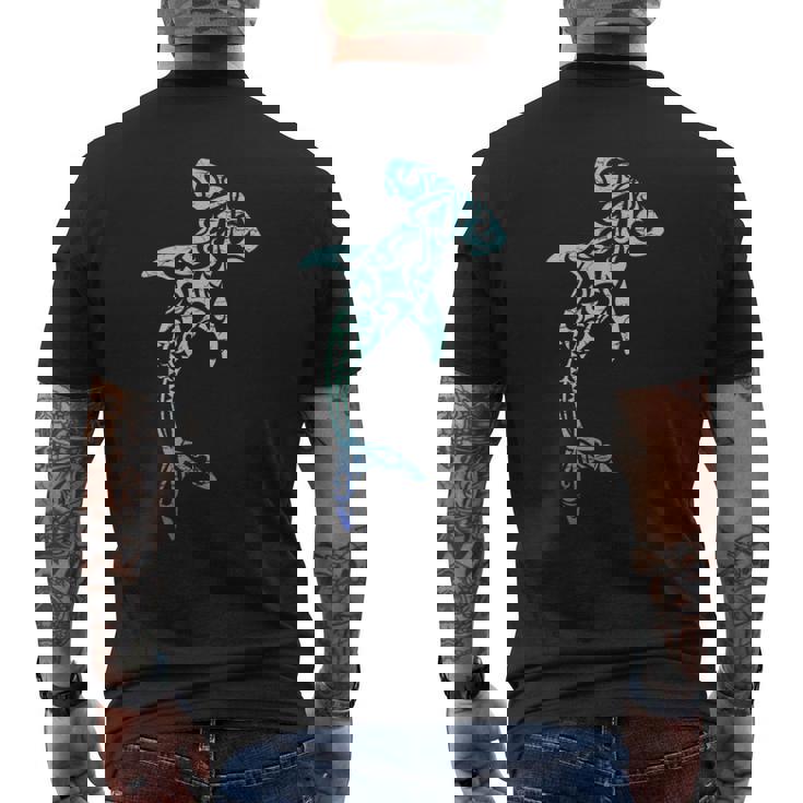 ハワイ ポリネシア トライバル シュモクザメ アロハステート メンズTシャツ バックプリント