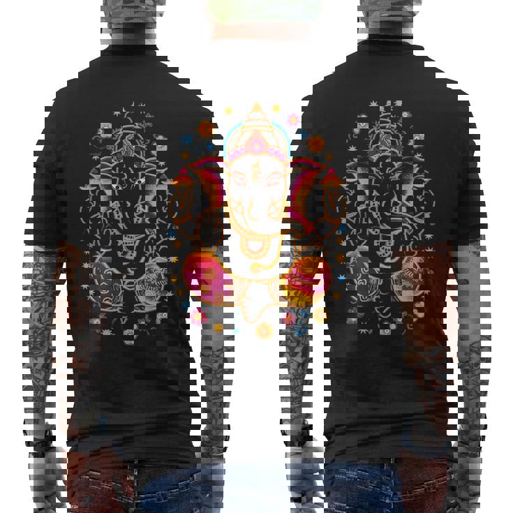 ヒンドゥー教 ガネーシャ プージャ 象 神 インド 瞑想 ヨガ ムルティ メンズTシャツ バックプリント