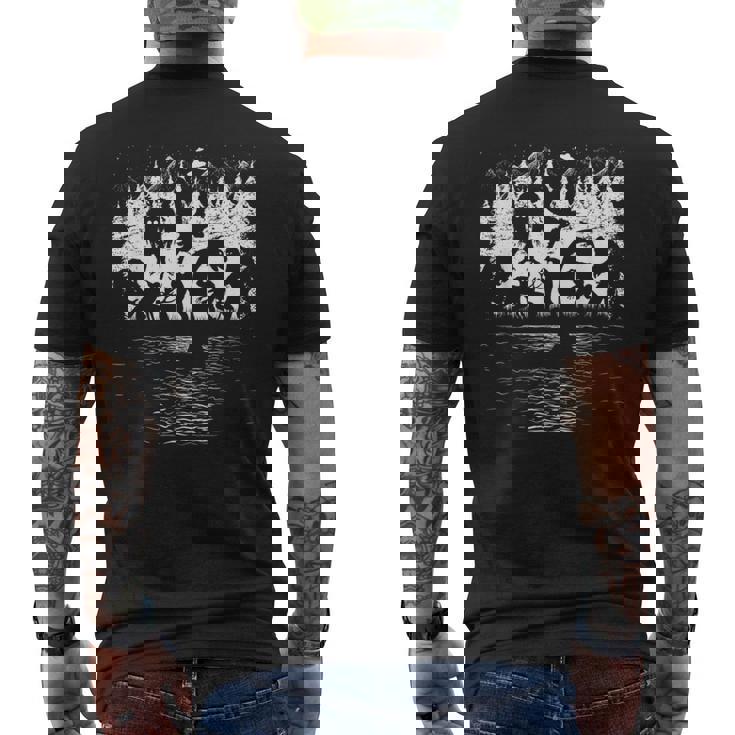 ビッグフット ネス湖 モンスター モスマン エイリアン その他 面白い クリプティッド メンズTシャツ バックプリント