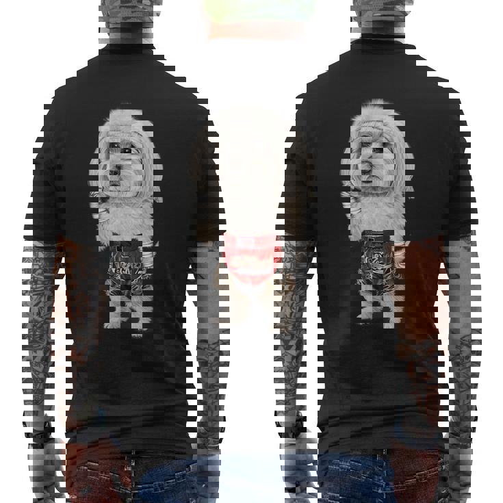 ムエタイキックボクシングチャンピオンとしてのマルチーズドッグ メンズTシャツ バックプリント