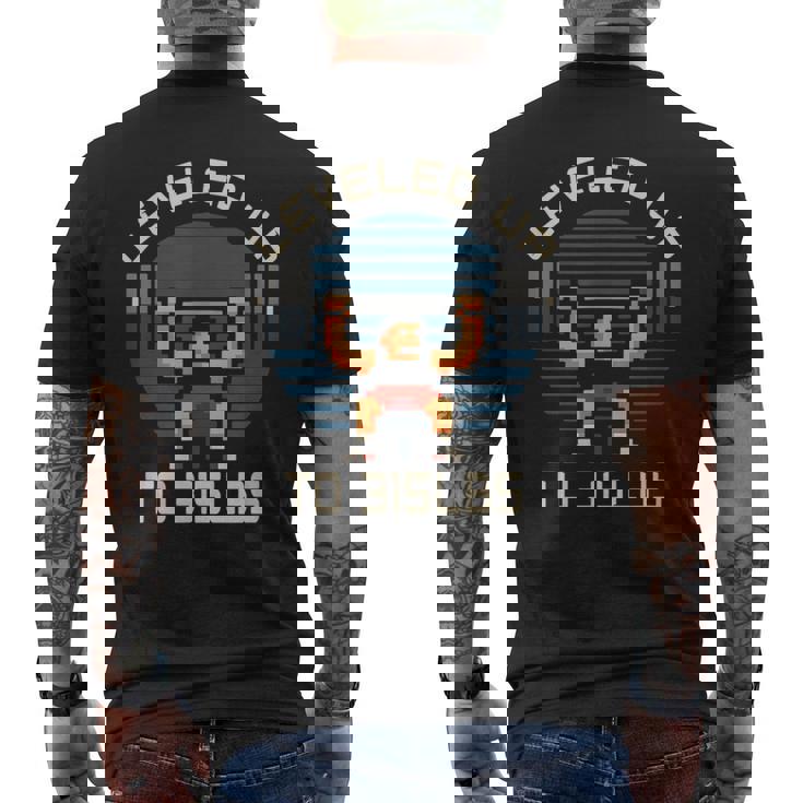 最大330ポンドのベンチプレスゲーマーフィットネスレベル。 メンズTシャツ バックプリント