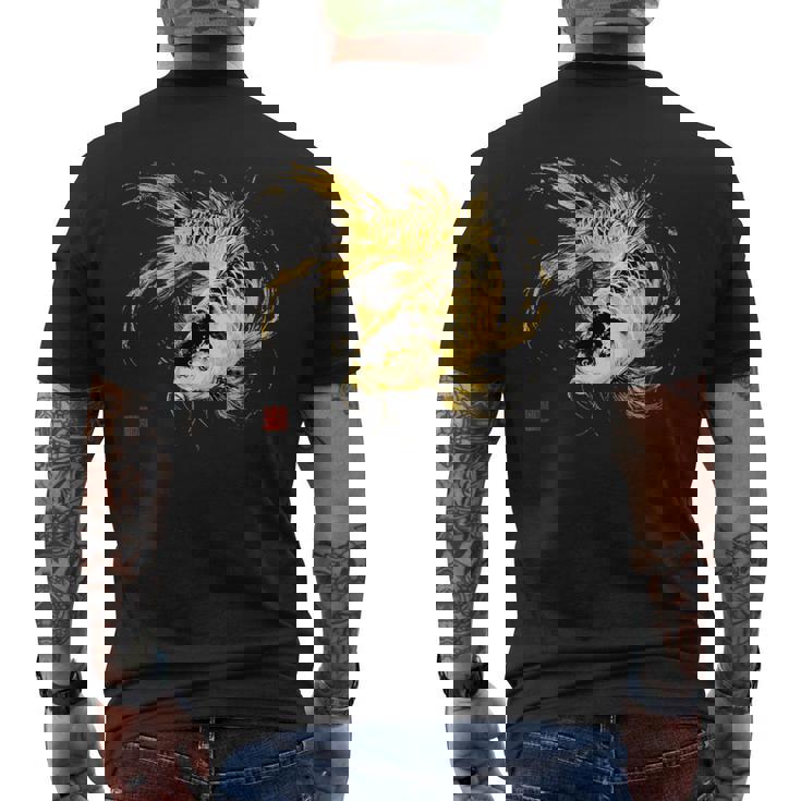 鯉 黒金 アクアリウム ニシキゴイ 観賞魚 イラスト メンズTシャツ バックプリント