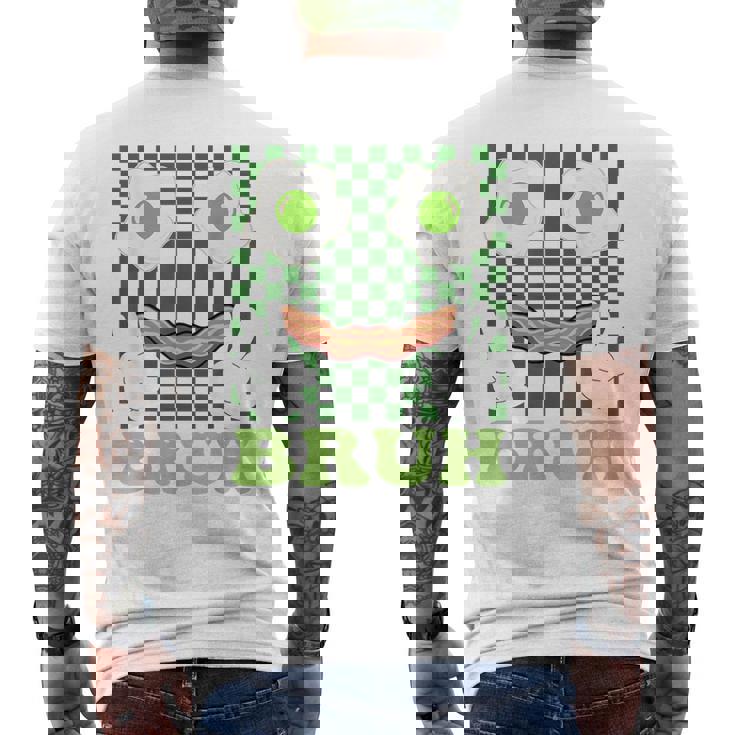 Bruh Green Face Eggs And Bacon Ham 朝食 聖パトリックズ メンズTシャツ バックプリント